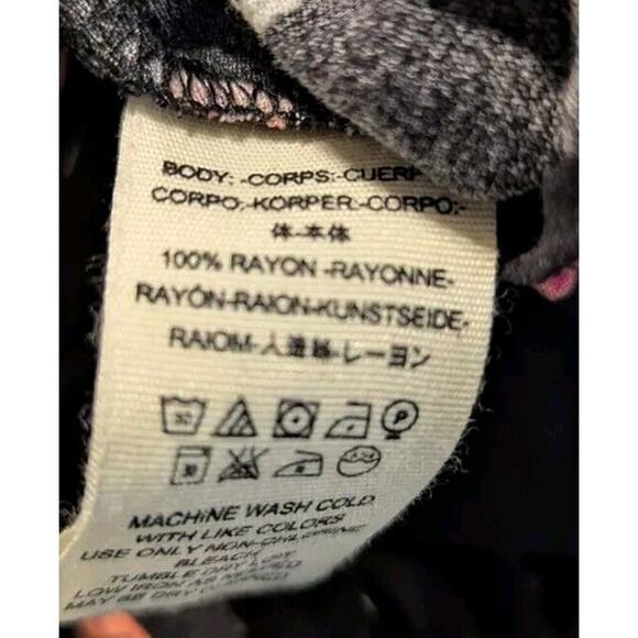 Free People Women's Tango At Night Romper Sleeveless Black Floral Print Size 4 H - Picture 7 of 7